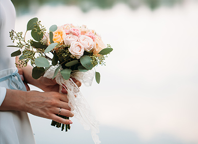 Bride with a beautiful bouquet